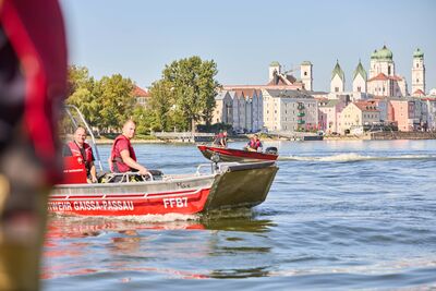 /assets/images/y/pedagrafie-fotografie-feuerwehr-passau-09-4ta32d3jb1bzf6f.jpg